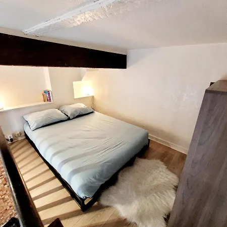 - Basilique St-sernin------- Netflix Appartement Toulouse